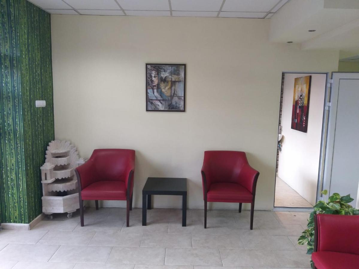 Happy Hostel София Экстерьер фото
